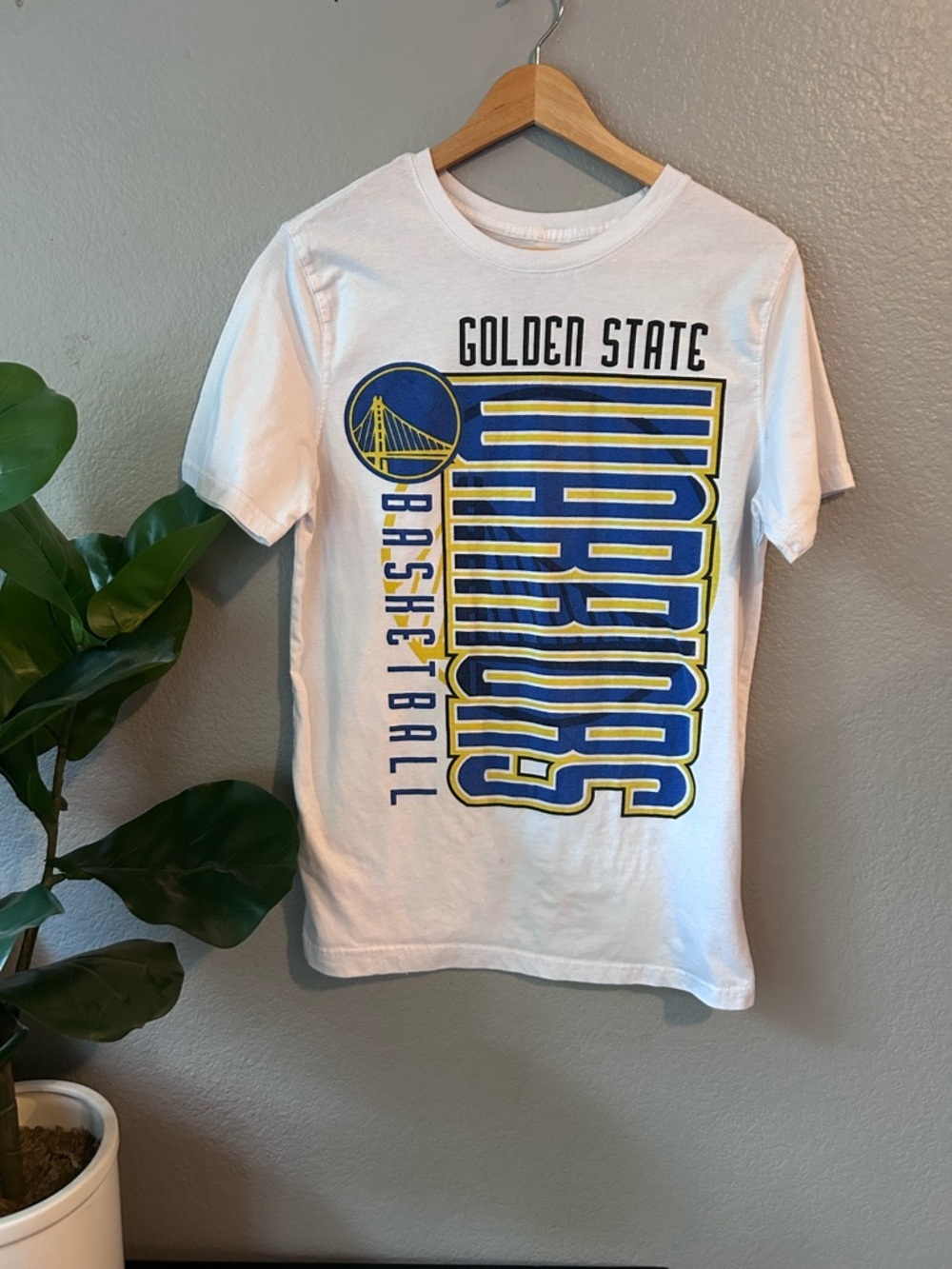 Golden State Warriors NBA White Womens Tee | Size Small | GSW Basketball
